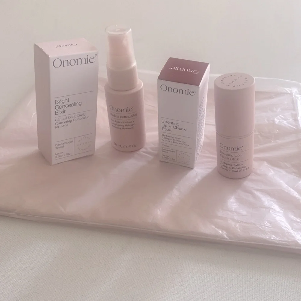 ONOMIE - Award winning Korean skincare Set of 4 Skin care BUNDLE! All New in box